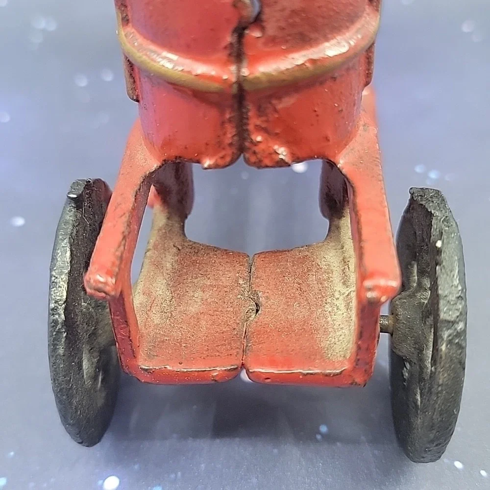 Vintage Cast Iron Red Fire Engine Pumper Toy Truck 7